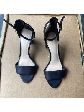 Vince Camuto black formal academia  heels, size 10